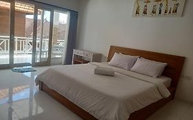 The Beach Huts Lembongan